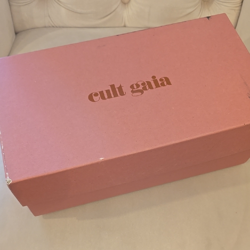 Cult Gaia Flats